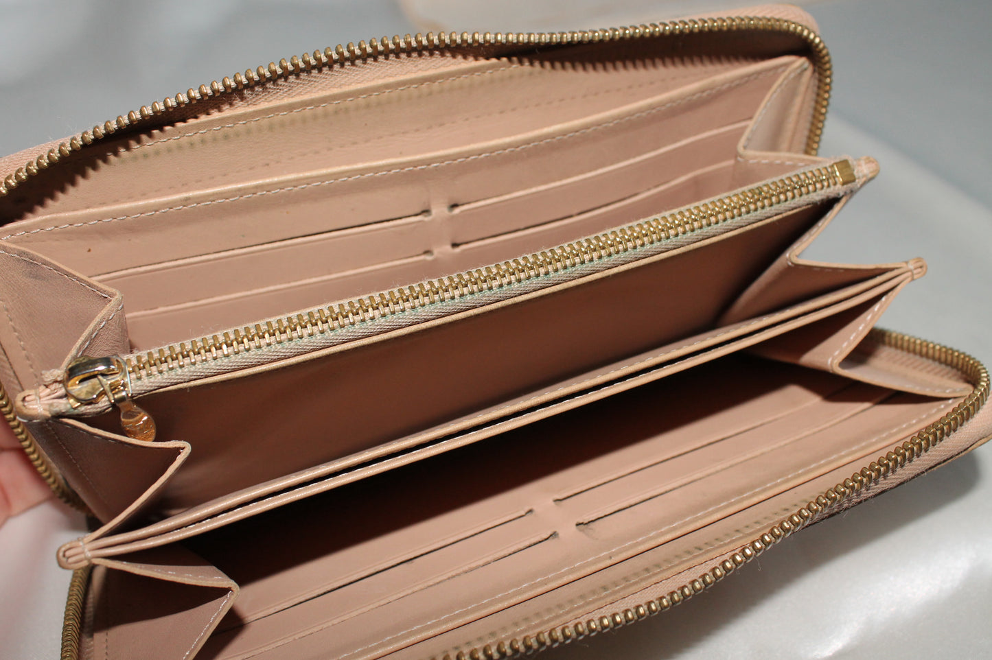 Louis Vuitton Vernis Monogram Zippy Wallet