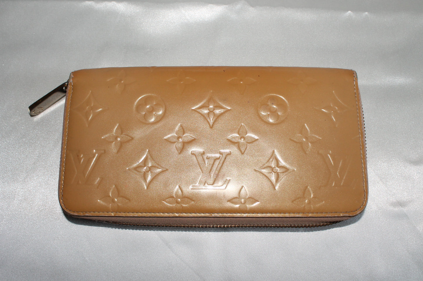 Louis Vuitton Vernis Monogram Zippy Wallet