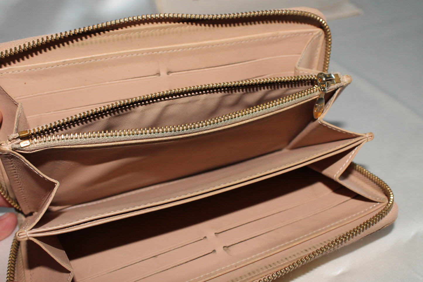 Louis Vuitton Vernis Monogram Zippy Wallet