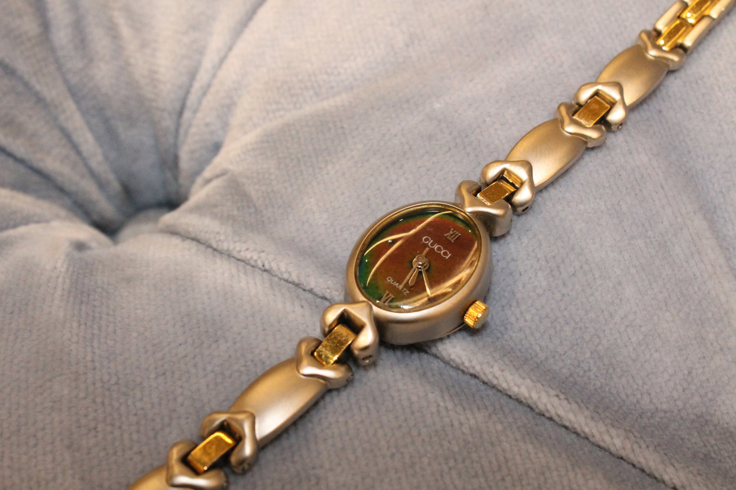 Gucci - 70s Vintage Mood Changing Watch