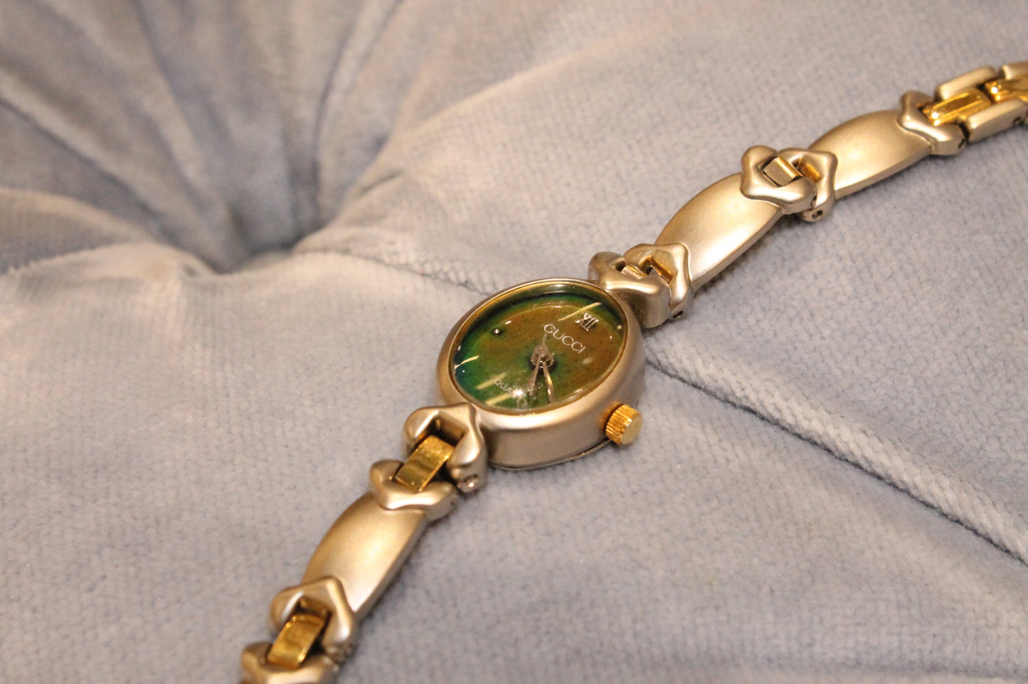 Gucci - 70s Vintage Mood Changing Watch