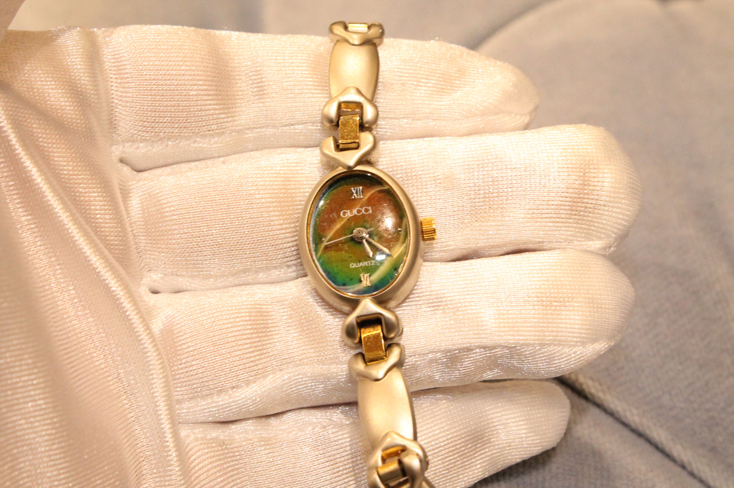 Gucci - 70s Vintage Mood Changing Watch