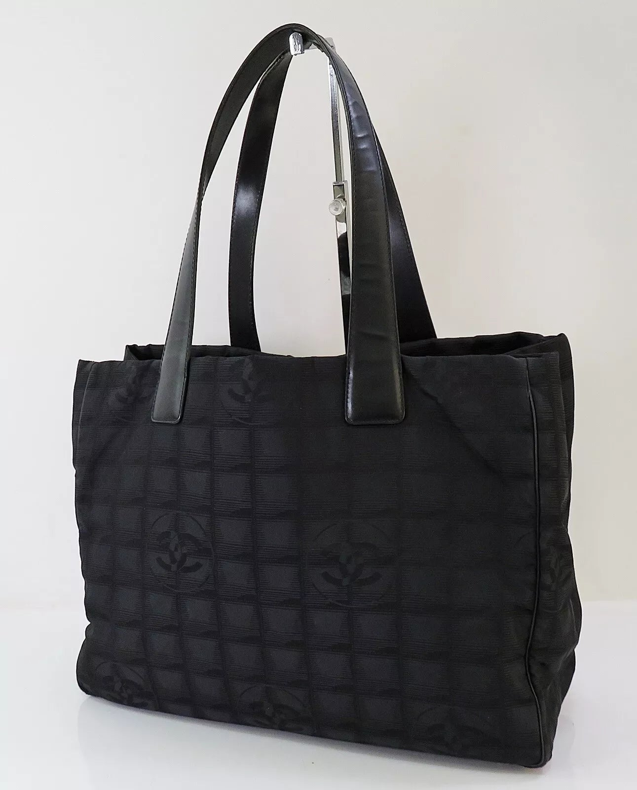 chanel travel line tote bag Chanel Travel Line Tote Bag – Mad Maison Vintage